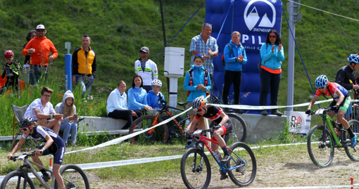 Mountainbike: A Pila oro per Italia e Svizzera Mountainbike: A Pila oro per Italia e Svizzera