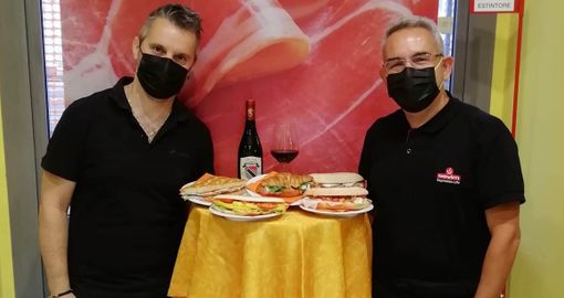 LE PRIME PAGINE DEI QUOTIDIANI SPORTIVI DI OGGI 12 LUGLIO AL BISTROT DE LA GARE LE PRIME PAGINE DEI QUOTIDIANI SPORTIVI DI OGGI 12 LUGLIO AL BISTROT DE LA GARE