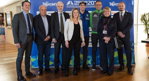 Sci: Ai mondiali Junior di Val di Fassa 500 sciatori di 52 nazioni per 11 titoli Sci: Ai mondiali Junior di Val di Fassa 500 sciatori di 52 nazioni per 11 titoli