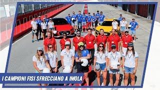 I campioni sulla neve in pista sulla Ferrari (VIDEO)