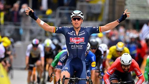 Terza tappa Tour segnata dalle cadute