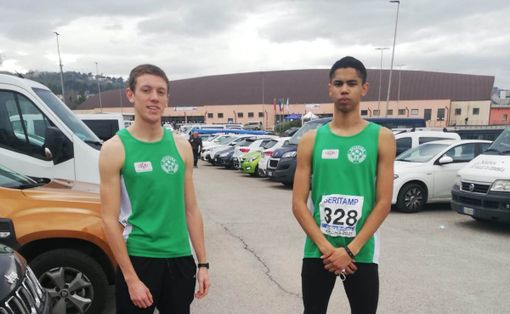 Elia Franciscono e Seyni Faye davanti all'impianto marchigiano Elia Franciscono e Seyni Faye davanti all'impianto marchigiano