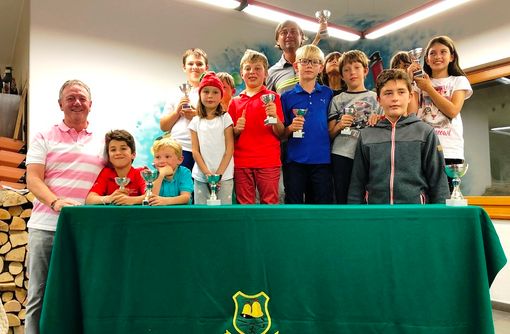 Le Promesse del Golf Club Arsanieres con Ennio Subet (sn) e Alessandro Napoli (al cento)