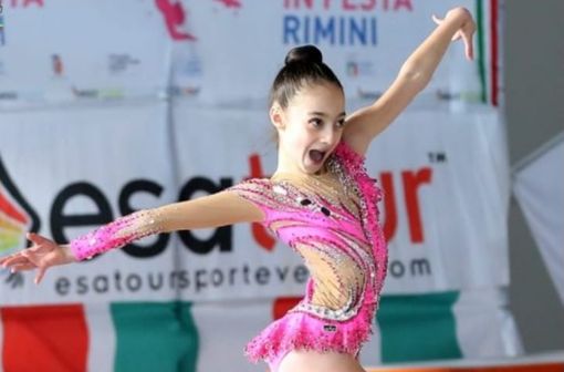 Ginevra Pascarella,ritmica Piemonte. Nell'articolo Amely Sordi e Emma Chiabotto, Gym Aosta Ginevra Pascarella,ritmica Piemonte. Nell'articolo Amely Sordi e Emma Chiabotto, Gym Aosta