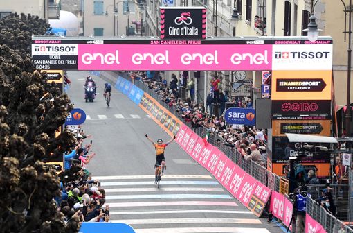 GIRO D'ITALIA: Jan Tratnik, l’uomo del 2000. Almeida senza paura