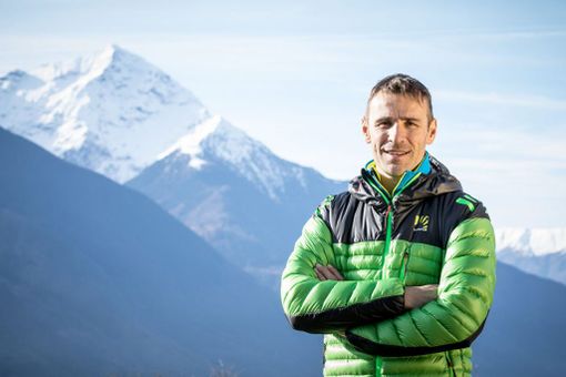 Franco Collè, il miglior Ultra Runner italiano degli ultimi anni, entra nella famiglia Karpos per contribuire con l’R&D di Karpos nel realizzare i migliori capi da trail sul mercato (foto Maurizio Torri) Franco Collè, il miglior Ultra Runner italiano degli ultimi anni, entra nella famiglia Karpos per contribuire con l’R&D di Karpos nel realizzare i migliori capi da trail sul mercato (foto Maurizio Torri)