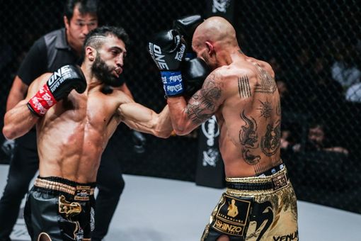 Kickboxing: Petrosyan nuovo imperatore del Giappone Kickboxing: Petrosyan nuovo imperatore del Giappone