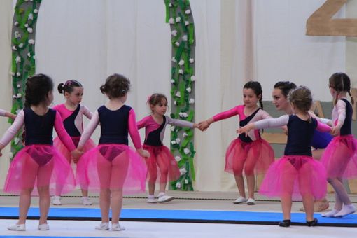Un momento del saggio della Gym-Aosta
