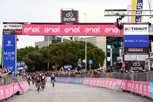 GIRO D'ITALIA: EWAN RADDOPPIA GIRO D'ITALIA: EWAN RADDOPPIA