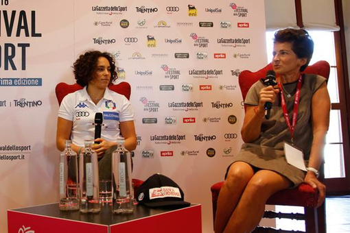 Federica Brignone e mamma Maria Rosa Quario premiate a Milano Federica Brignone e mamma Maria Rosa Quario premiate a Milano