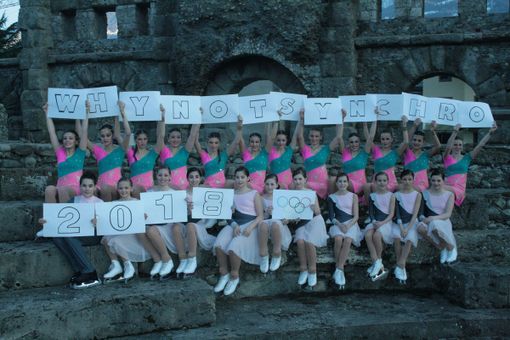 Pattinaggio: Le aostane Ice Sparkles in testa al campionato di sincronizzato