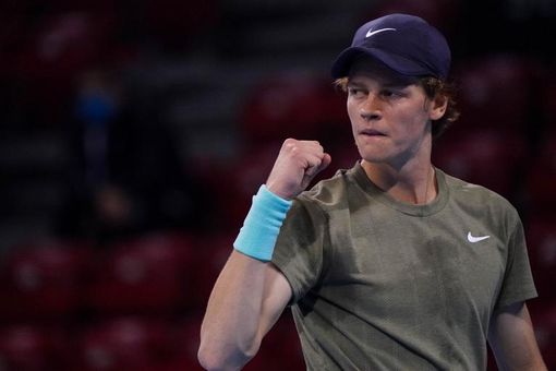 Jannik Sinner esulta (foto Getty Images)