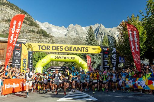 Partenza TOR330 - Tor des Géants® - foto Roberto Roux | Zzam Agency Partenza TOR330 - Tor des Géants® - foto Roberto Roux | Zzam Agency