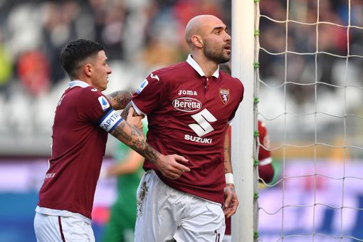Calcio: Serie A; corsa a tre per lo scudetto, frena il Cagliari