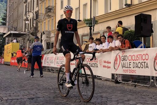 58° Giro Valle d'Aosta: sul traguardo di Aosta con il successo del francese Alex Baudin (Tudor Pro Cycling) 58° Giro Valle d'Aosta: sul traguardo di Aosta con il successo del francese Alex Baudin (Tudor Pro Cycling)
