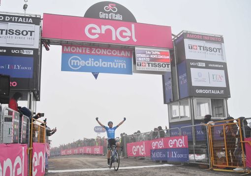 GIRO D'ITALIA: Lorenzo Fortunato vince la tappa 14