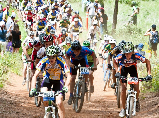 Ciclismo: Atleti valdostani del Cross country in raduno in Francia e nel bresciano