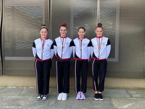 Giulia Barbato, Alice Esposito, Adelina Bulat e Serena Molinari Giulia Barbato, Alice Esposito, Adelina Bulat e Serena Molinari