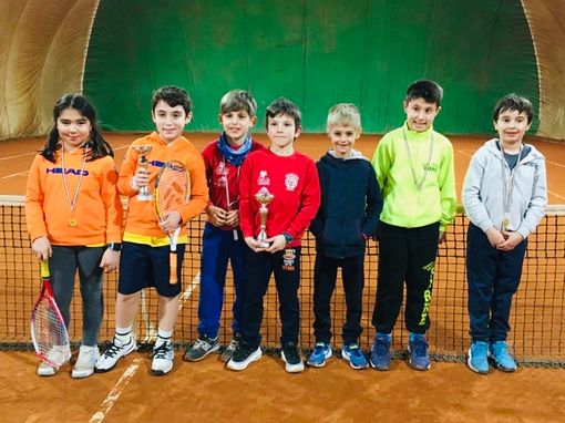 Il gruppo Orange; sotto da sinistra Red e Green