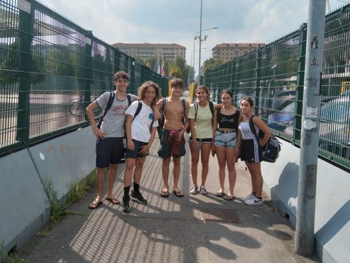 Le promesse dell'Aosta Nuoto: da sx Mattia Savoia, Lorenzo Miserocchi, Tommaso Coletta, Beatrice Mazone, Gaia Valenti e Chiara Seminara. Le promesse dell'Aosta Nuoto: da sx Mattia Savoia, Lorenzo Miserocchi, Tommaso Coletta, Beatrice Mazone, Gaia Valenti e Chiara Seminara.