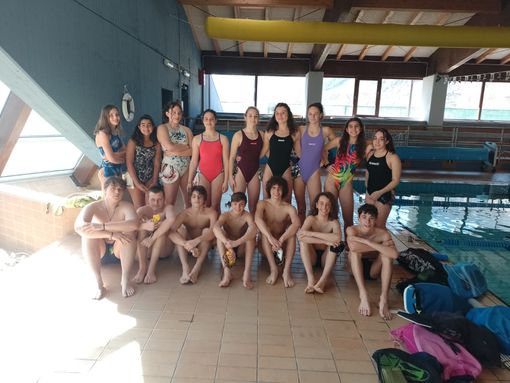 da sn: Riccardo Rey, Carlo Molino, Tommaso Coletta, Tommaso Navarretta, Pietro Cerrato, Lorenzo Miserocchi, Mattia Savoia; da dx Chiara seminara, Beatrice Mazzone, Nicole Louvin, Alice Aldini, Lin Pigliacelli, Gaia Valenti, Giada Dujany, Denise Marroccu e Elena Navarretta