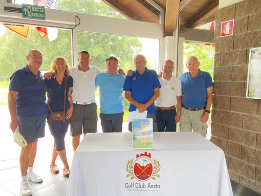 Da sinistra: Ivo Chatillard, Sara Raiteri, Giuseppe Carpentieri, Emilio Bionaz, Dario Come’ (presidente), Domenico Scopacasa, Renato Rollet Da sinistra: Ivo Chatillard, Sara Raiteri, Giuseppe Carpentieri, Emilio Bionaz, Dario Come’ (presidente), Domenico Scopacasa, Renato Rollet