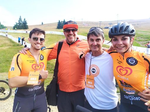 Il pres. Sergio Cosentino soddisfatto con i suoi gioelli Il pres. Sergio Cosentino soddisfatto con i suoi gioelli