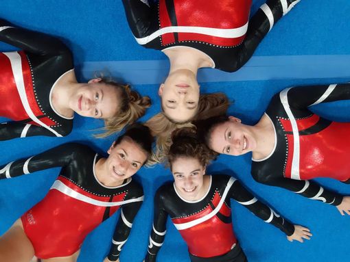 da sn: Vittoria Ramanzin, Serena Ramanzin, Asya Rosset, Nicole Sammartino e Sofia Chiumello
