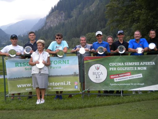 Da sn: Mattai del Moro Leonardo, Bonandrini Andrea, Ferrari Graziella (davanti), Angster Francesco, Pennone Federico, Pittatore Francesco, Fedi Fabio (sponsor), Pittatore Carlo, Bisagni Flavio e Botto Poala Eisabetta