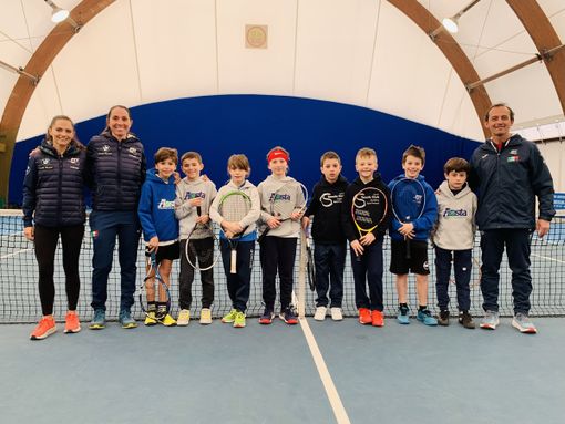 foto del raduno under 10 con da sx Ostellino, Viérin, Melotti, Sebastiani, Perrelli, Borsato, Finelli, Gaspard, Pettenon, Cartalemi, Paonessa foto del raduno under 10 con da sx Ostellino, Viérin, Melotti, Sebastiani, Perrelli, Borsato, Finelli, Gaspard, Pettenon, Cartalemi, Paonessa