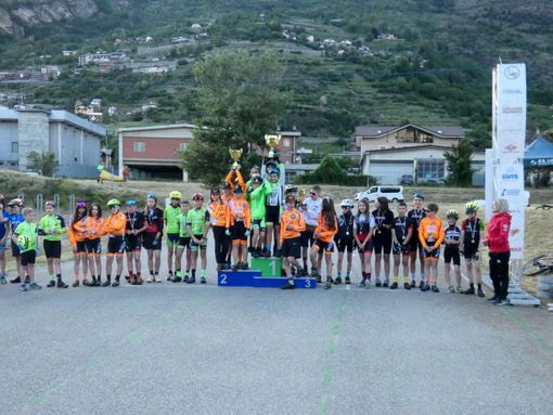 Ciclismo: Gs Lupi Valle d’Aosta ‘bianco’ trionfa nella fase regionale del Trofeo Coni a Sarre Ciclismo: Gs Lupi Valle d’Aosta ‘bianco’ trionfa nella fase regionale del Trofeo Coni a Sarre