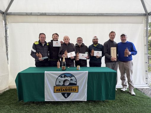 Nella foto da sinistra: Bruno Nex, Andrea Succi, Renato Rollet, Corrado Pomat, Simone Meggiolaro, Roberto Rossi, Federico Maquignaz