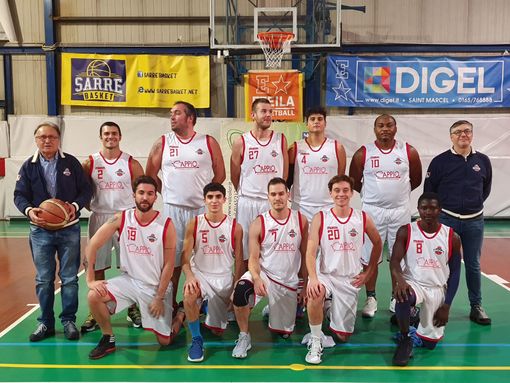 Il Rouge et Noir 'stretto' fra il presidente, Vincenzo Albanese e il coach, Fausto Renna