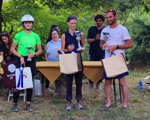 A sx Lisa Rocher A sx Lisa Rocher