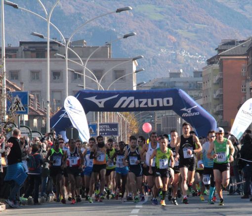 Mezzaosta 2019: Scarpe da gara usate in dono agli atleti in Africa Mezzaosta 2019: Scarpe da gara usate in dono agli atleti in Africa