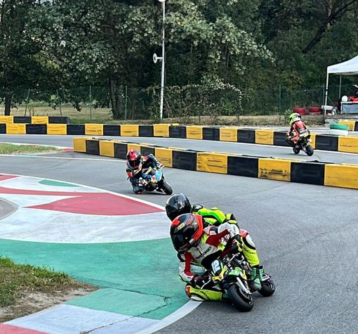 Minimoto a tutta velocità: A Pontey si è conclusa la tappa interregionale del Trofeo OPES ITALIA Minimoto presso l’impianto La Quercia58 Minimoto a tutta velocità: A Pontey si è conclusa la tappa interregionale del Trofeo OPES ITALIA Minimoto presso l’impianto La Quercia58