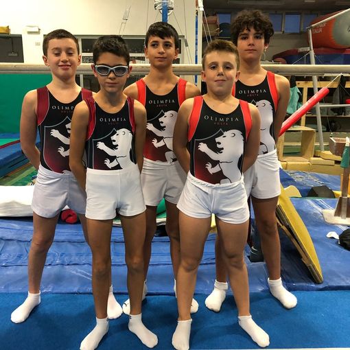 La squadra Gold2: Mattia Coutandin, Eric Mombelli, Riccardo Durello, Gabriele Mordenti e Gabriel Fuccio
