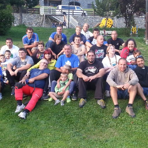 Il gruppo di corridori che ha partecipato alla tappa di Etroubles