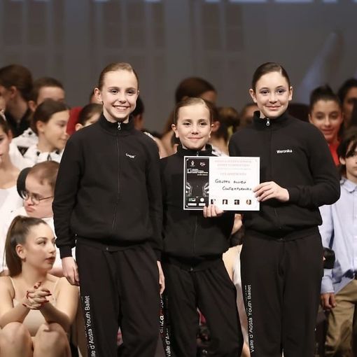 Chloè Gerbaz, Clarissa Fanny e Weronika Bredy