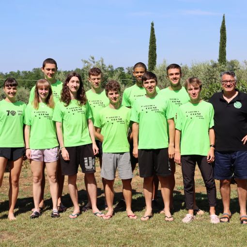In prima fila, il tecnico Serradura, Giannattasio, Aresca, Linty, Gianchini, Berthod, Vallet, il tecnico Sposato. In seconda fila Casadei, Franciscono, Faye, Vuillermoz