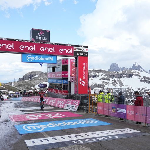 GIRO D'ITALIA: SANTIAGO BUITRAGO VINCE LA DICIANNOVESIMA TAPPA
