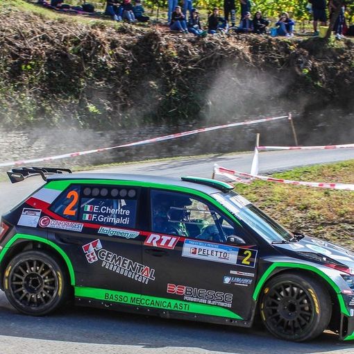 Il pilota valdostano Elwis Chentre, navigato dall'astigiano Fabio Grimaldi, hanno chiuso settimi sulla Skoda Fabia Evo Rally2 curata dal preparatore di Riva di Chieri (di Roberto Scalvazio)