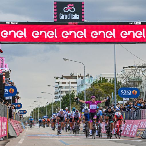 GIRO D'ITALIA: Démare cala il poker