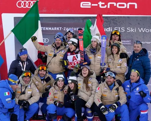 Sci: Brignone al settimo cielo