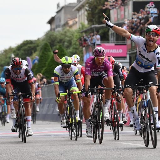 GIRO D'ITALIA: Giacomo Nizzolo vince la tappa 13, Egan Bernal ancora in Maglia Rosa