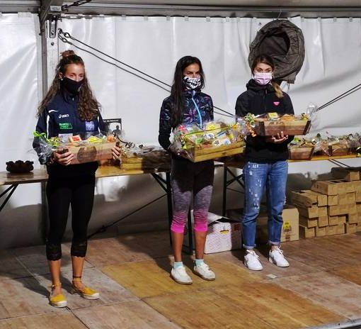 Podio femminile e, nell'articolo il podio maschile (foto Atletica Monterosa)