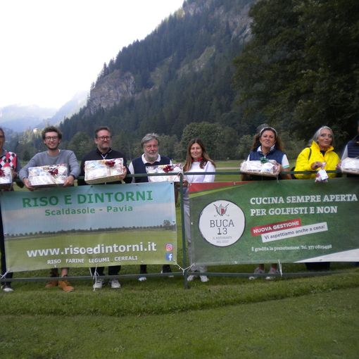 Da sn: Bodo Andrea,  Bettinelli Gianluca, Laurent Andrea, Scarienzi Andra (sponsor), Bo Caterina, Guala Chiara, Terragni Marinella e Girivetto Giulio