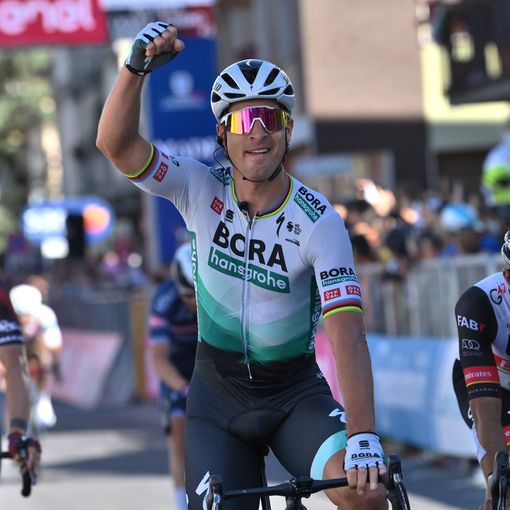 GIRO D'ITALIA: Peter Sagan vince la tappa 10, Egan Bernal ancora in Maglia Rosa