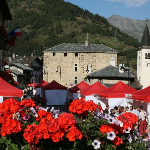 Torna il Percorso in Rosso il festival delle eccellenze, del relax e delle tradizioni