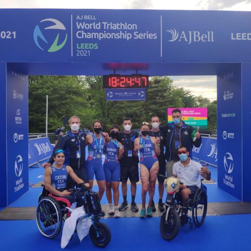 Paratriathlon: Podio per Anna Barbaro (Fiamme Azzurre) guidata da Charlotte Bonin (Fiamme Azzurre)